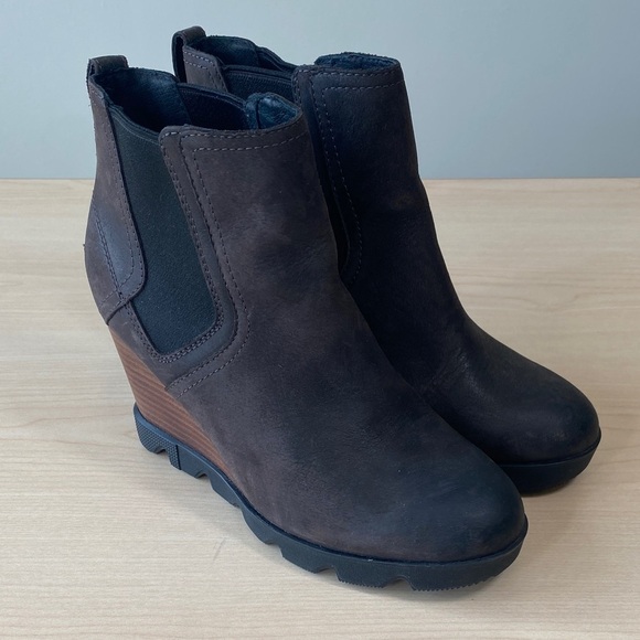 Sorel Joan Uptown Chelsea Dark Brown Leather Wedge Boots - Picture 1 of 9
